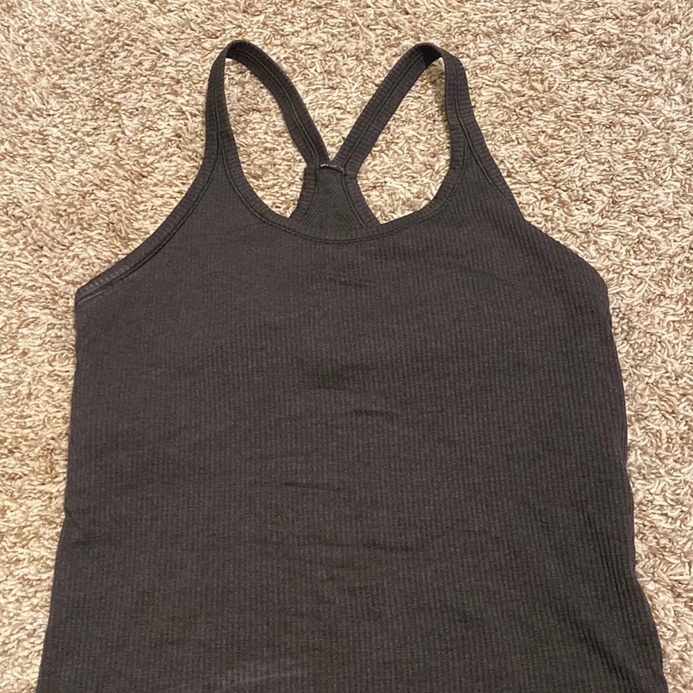 Lululemon ebb to street tank
